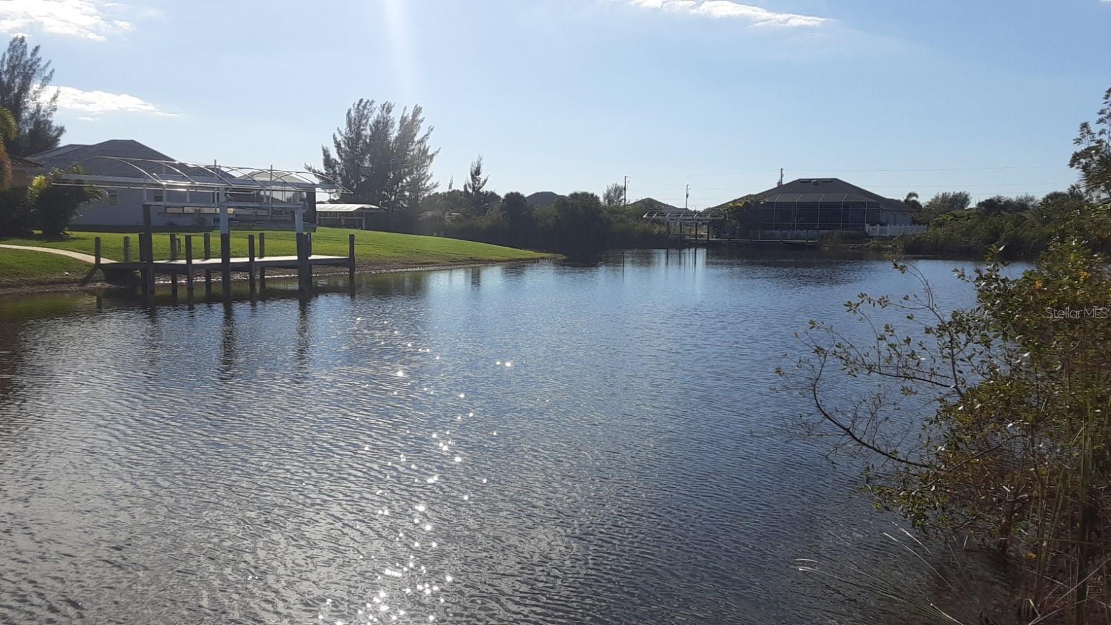 15304 HENNIPEN CIR, PORT CHARLOTTE, FL, 33981