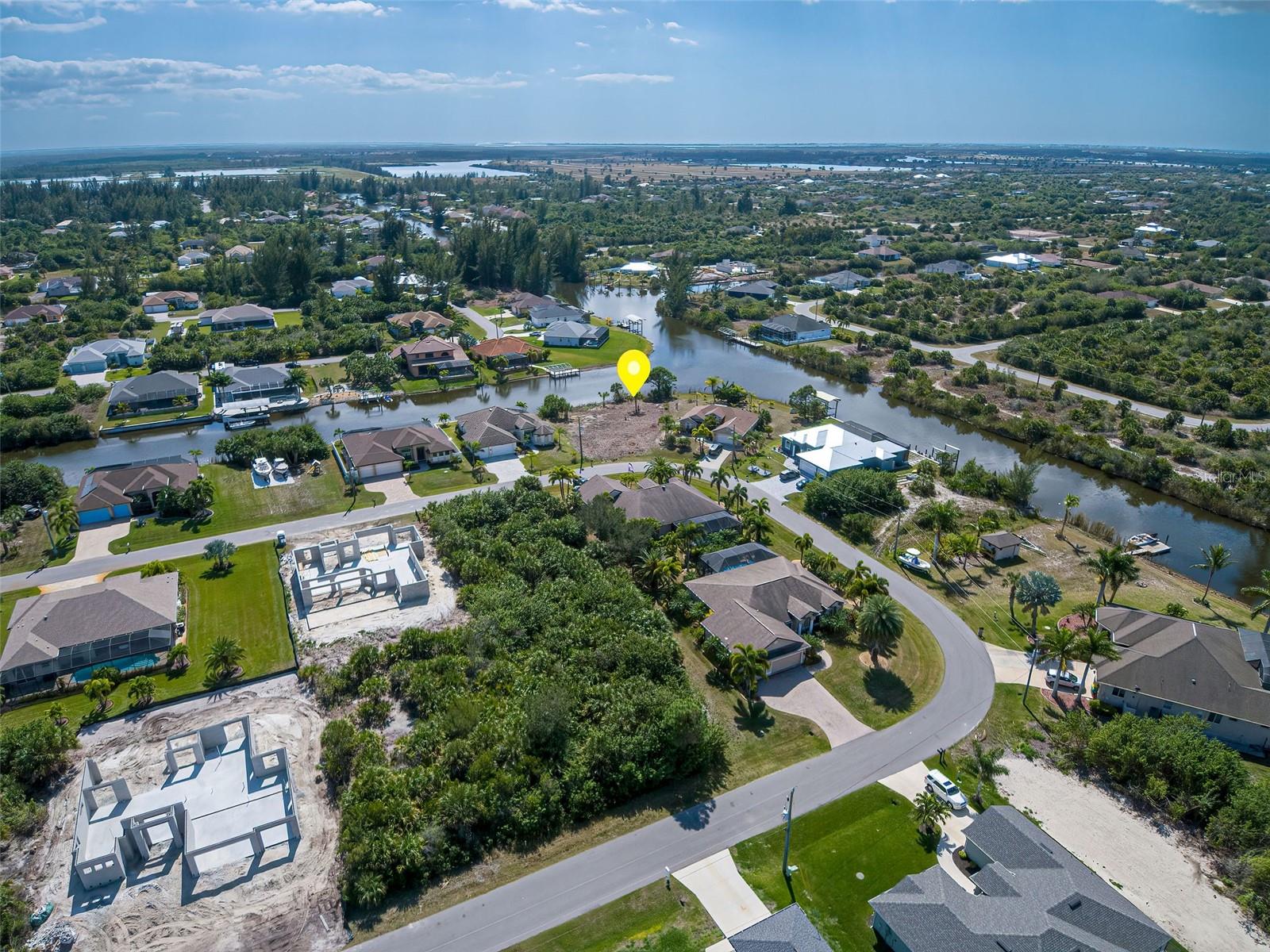 15304 HENNIPEN CIR, PORT CHARLOTTE, FL, 33981