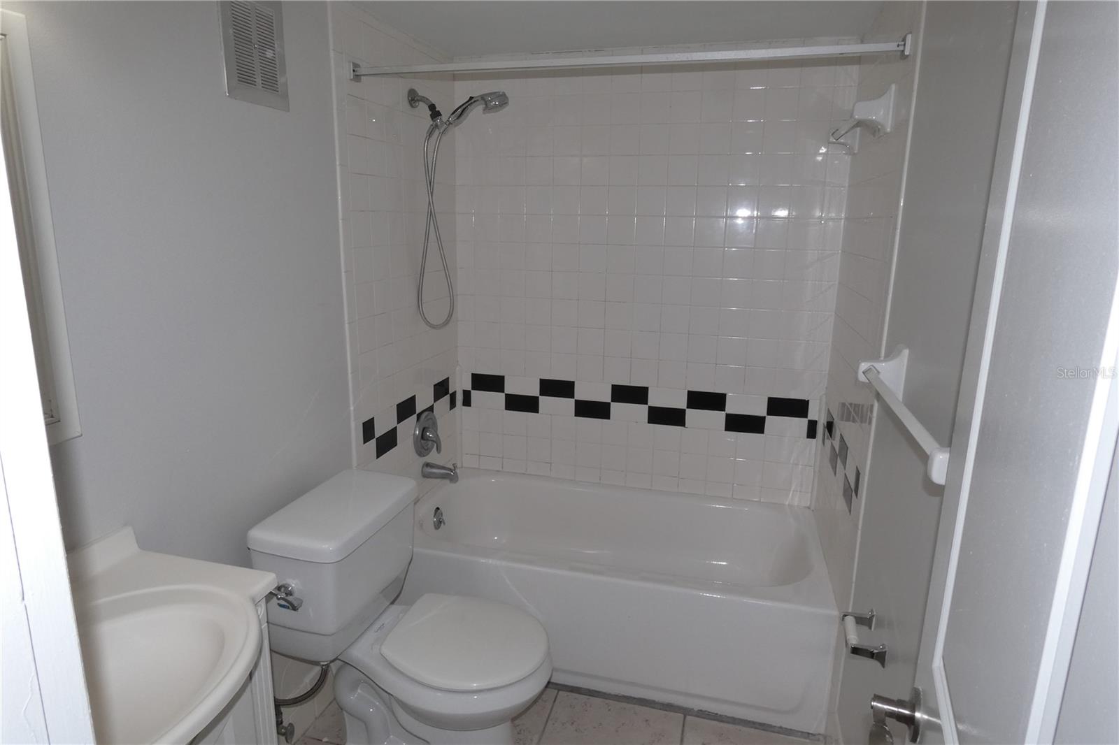 121 3RD AVE N #206, ST PETERSBURG, FL, 33701