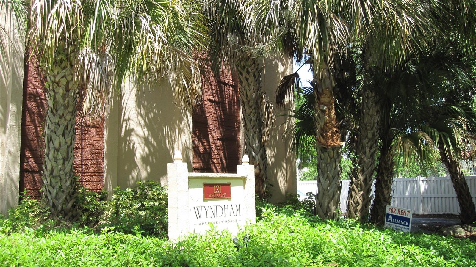 121 3RD AVE N #206, ST PETERSBURG, FL, 33701