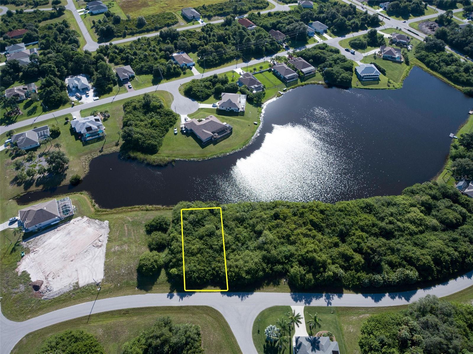 169 REDWOOD RD, ROTONDA WEST, FL, 33947