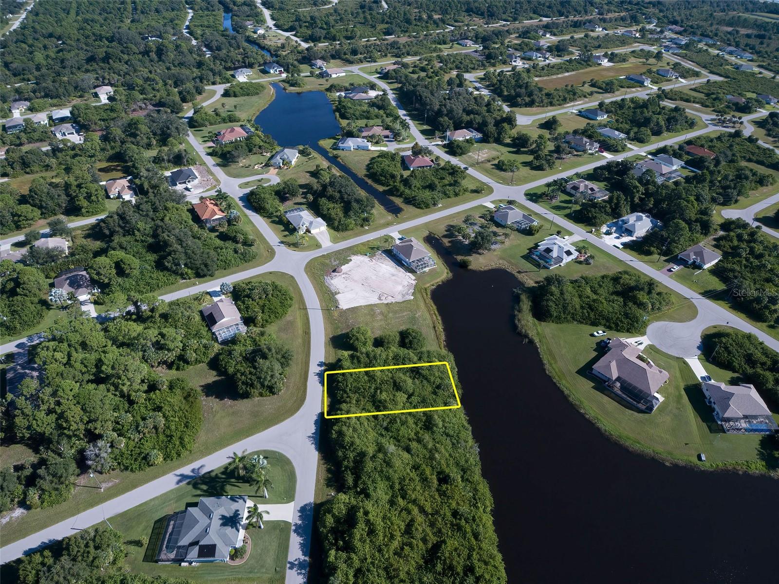 169 REDWOOD RD, ROTONDA WEST, FL, 33947