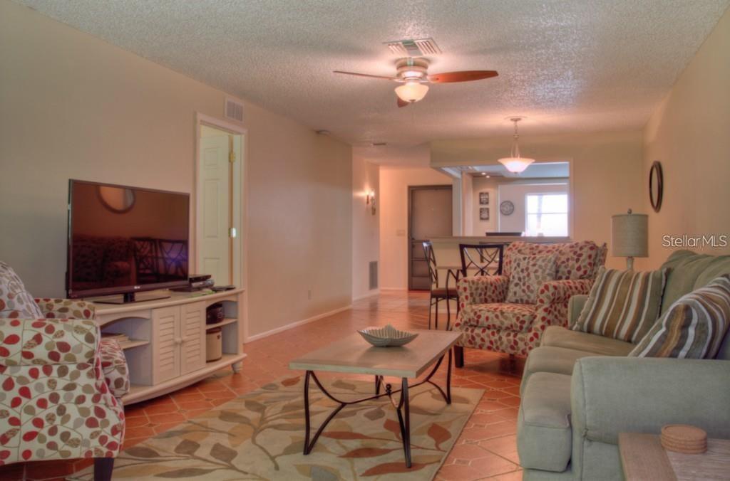 7062 W COUNTRY CLUB DR N #7062, SARASOTA, FL, 34243