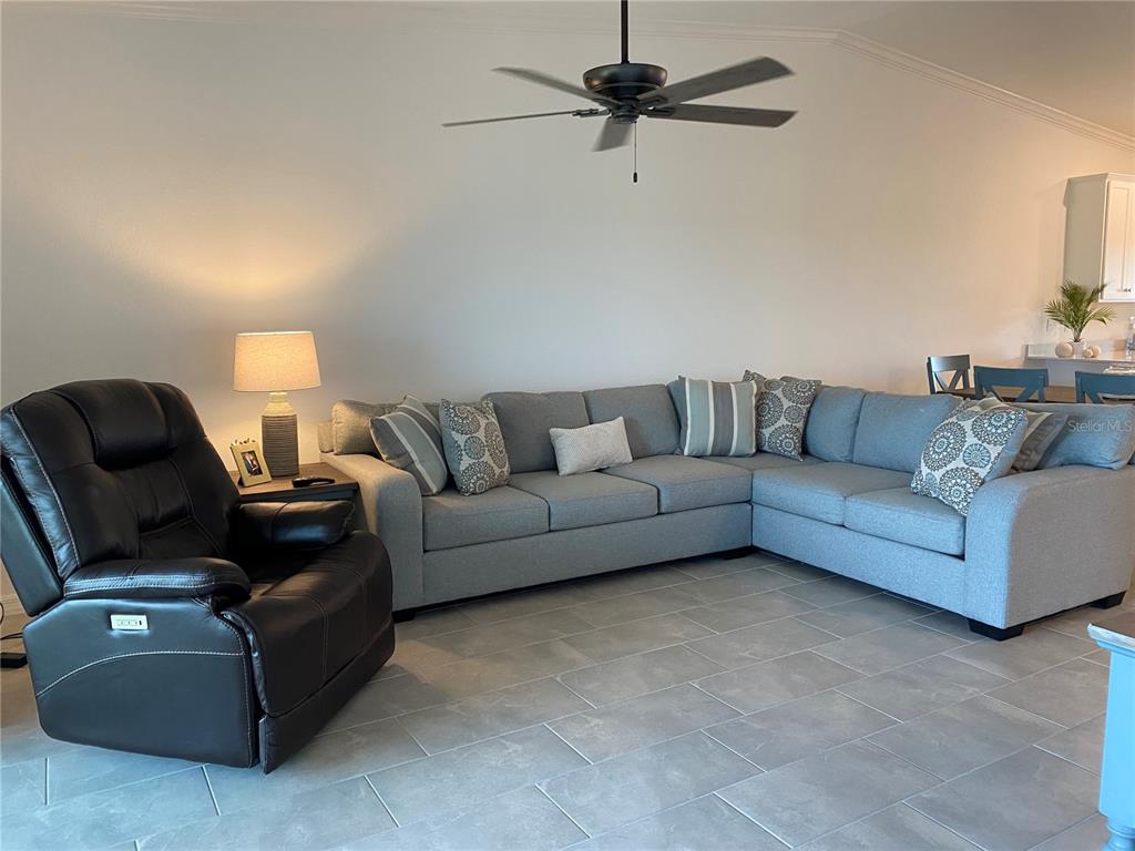 5664 PALMER CIR #202, BRADENTON, FL, 34211