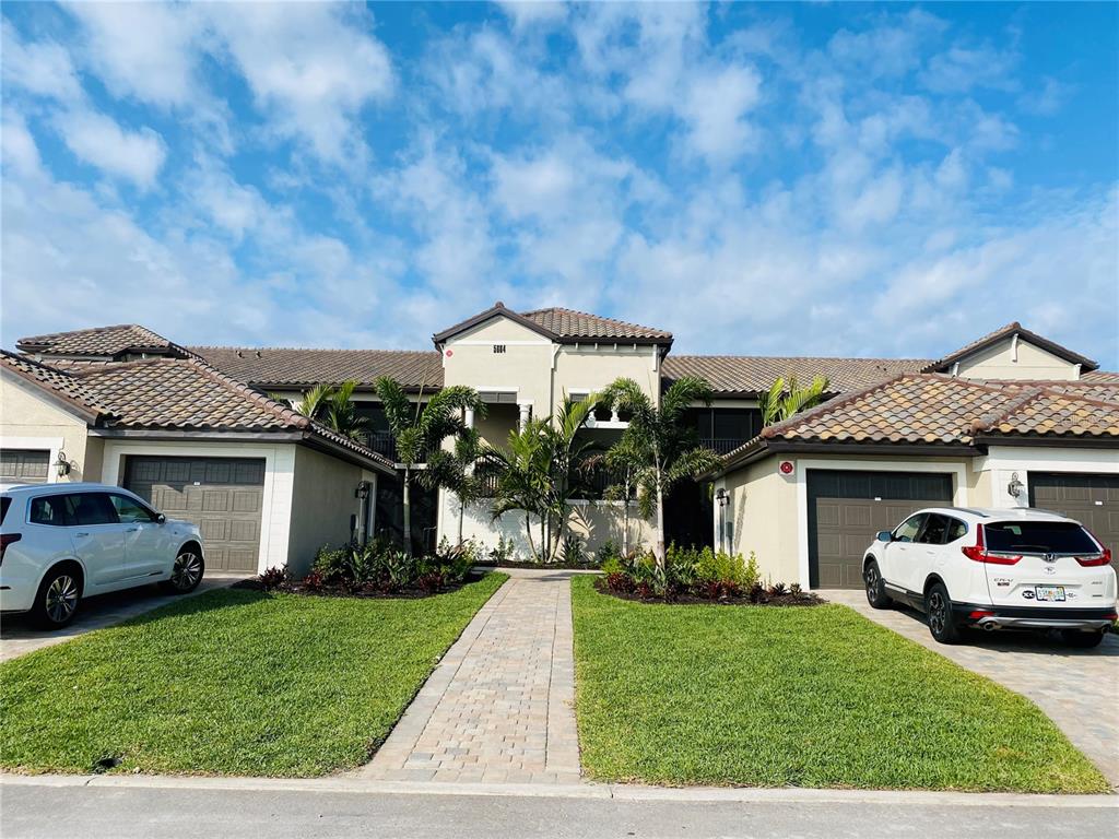 5664 PALMER CIR #202, BRADENTON, FL, 34211
