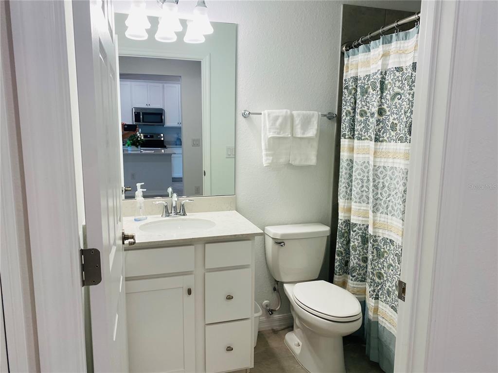 5664 PALMER CIR #202, BRADENTON, FL, 34211
