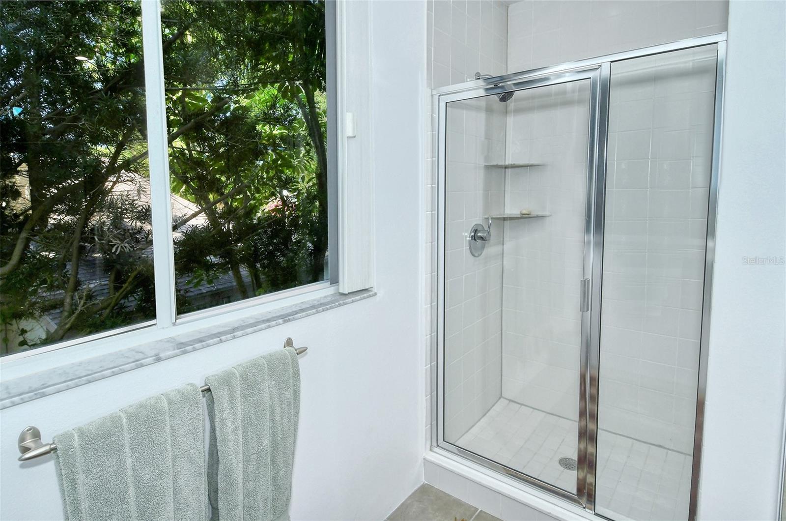 213 N WASHINGTON DR, SARASOTA, FL, 34236