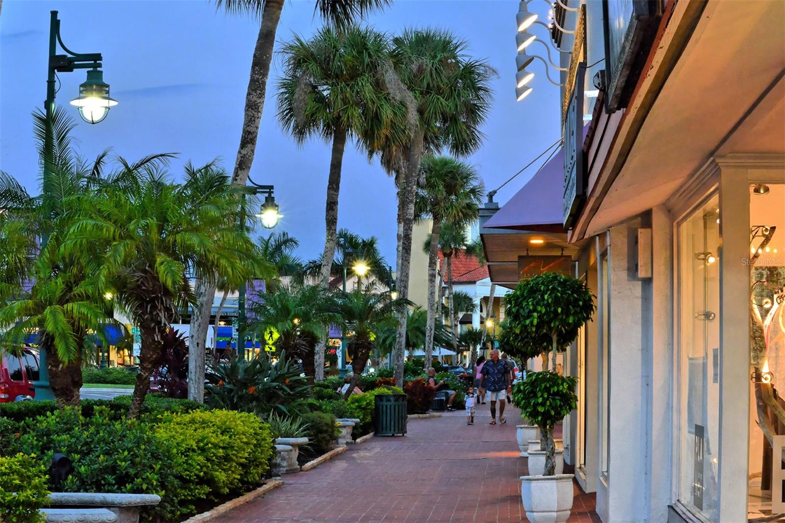 213 N WASHINGTON DR, SARASOTA, FL, 34236