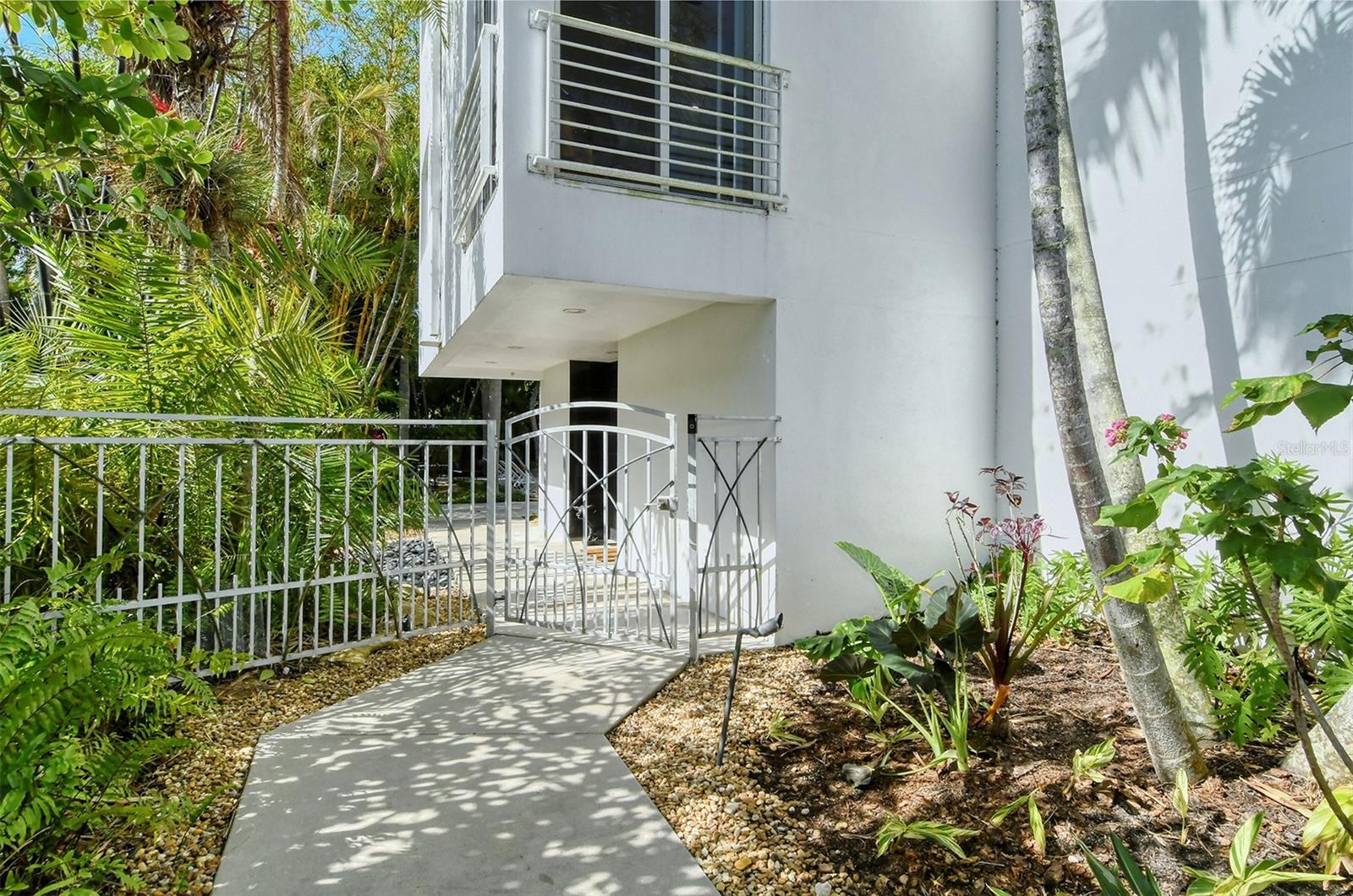 213 N WASHINGTON DR, SARASOTA, FL, 34236