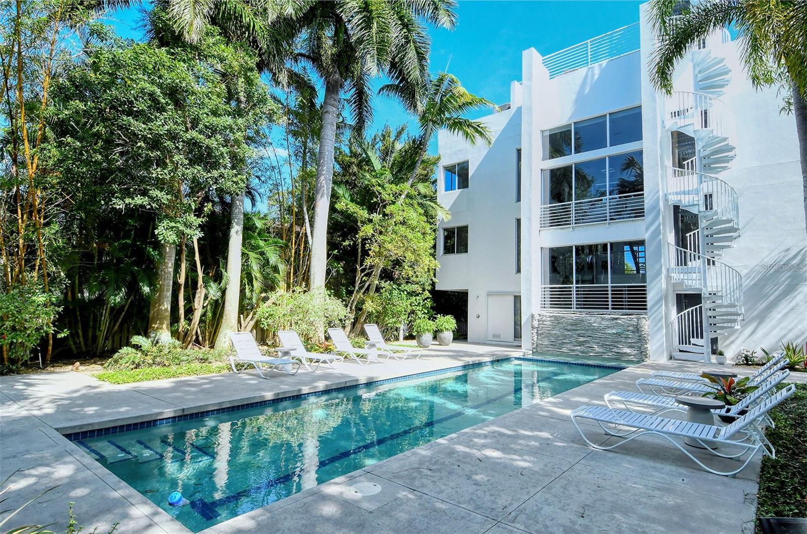 213 N WASHINGTON DR, SARASOTA, FL, 34236