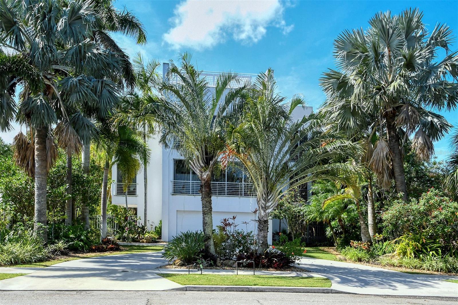 213 N WASHINGTON DR, SARASOTA, FL, 34236