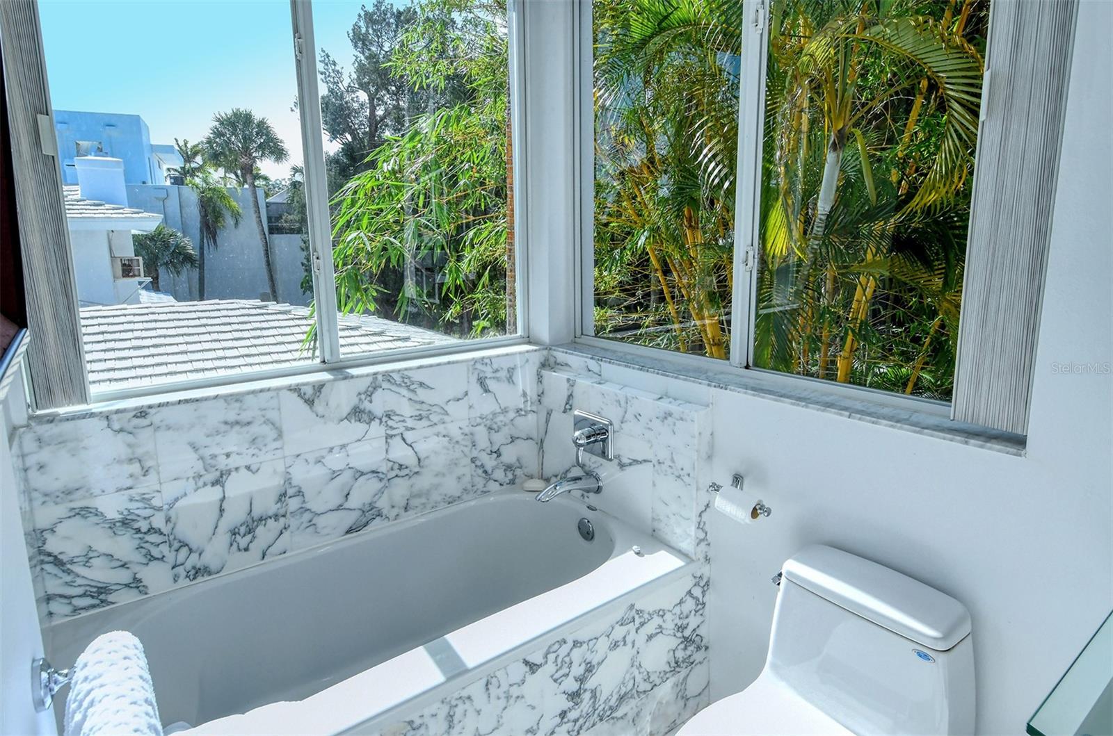 213 N WASHINGTON DR, SARASOTA, FL, 34236