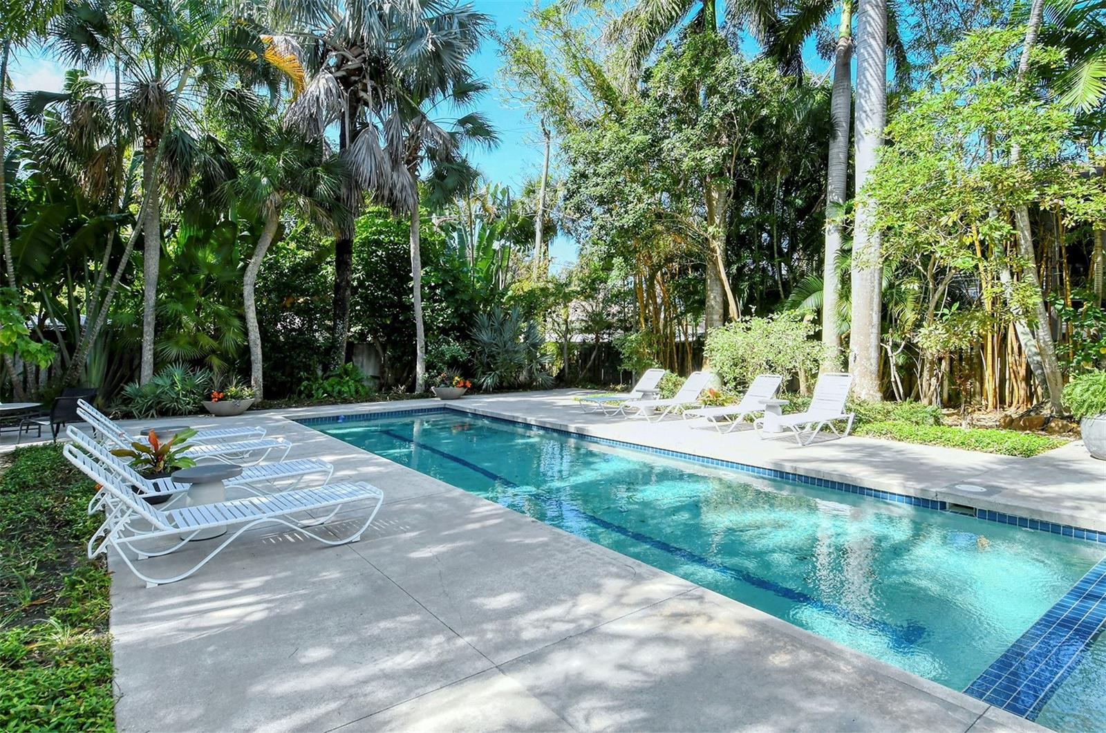 213 N WASHINGTON DR, SARASOTA, FL, 34236