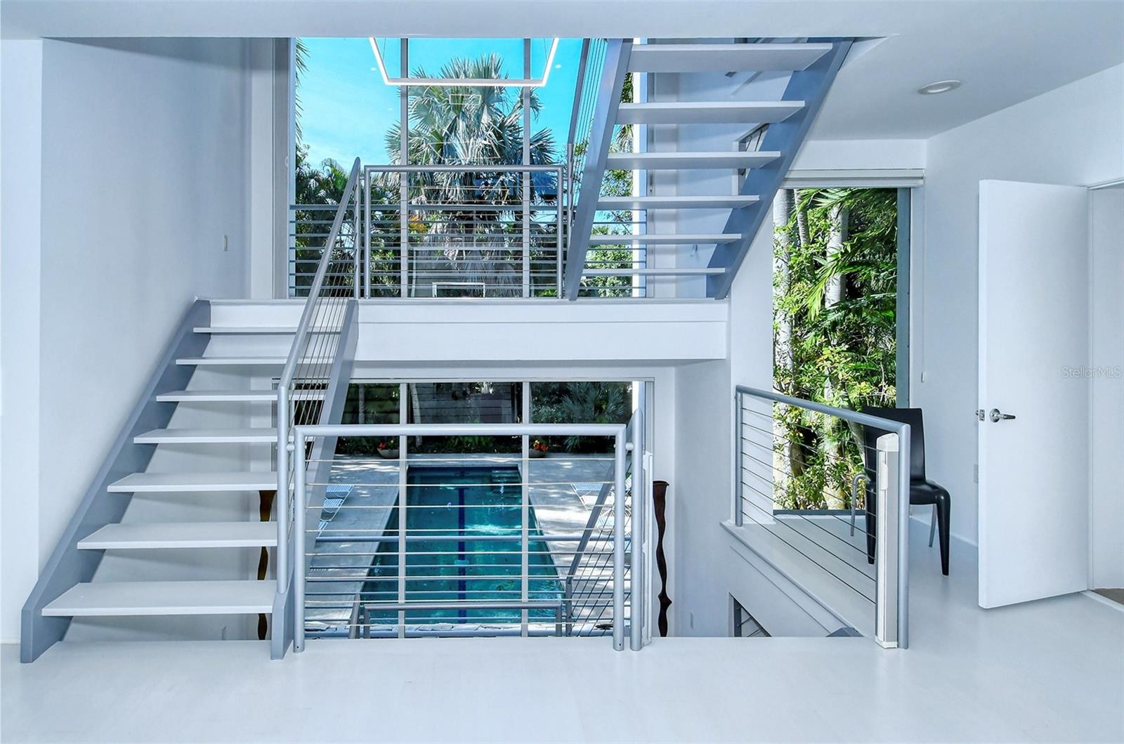 213 N WASHINGTON DR, SARASOTA, FL, 34236