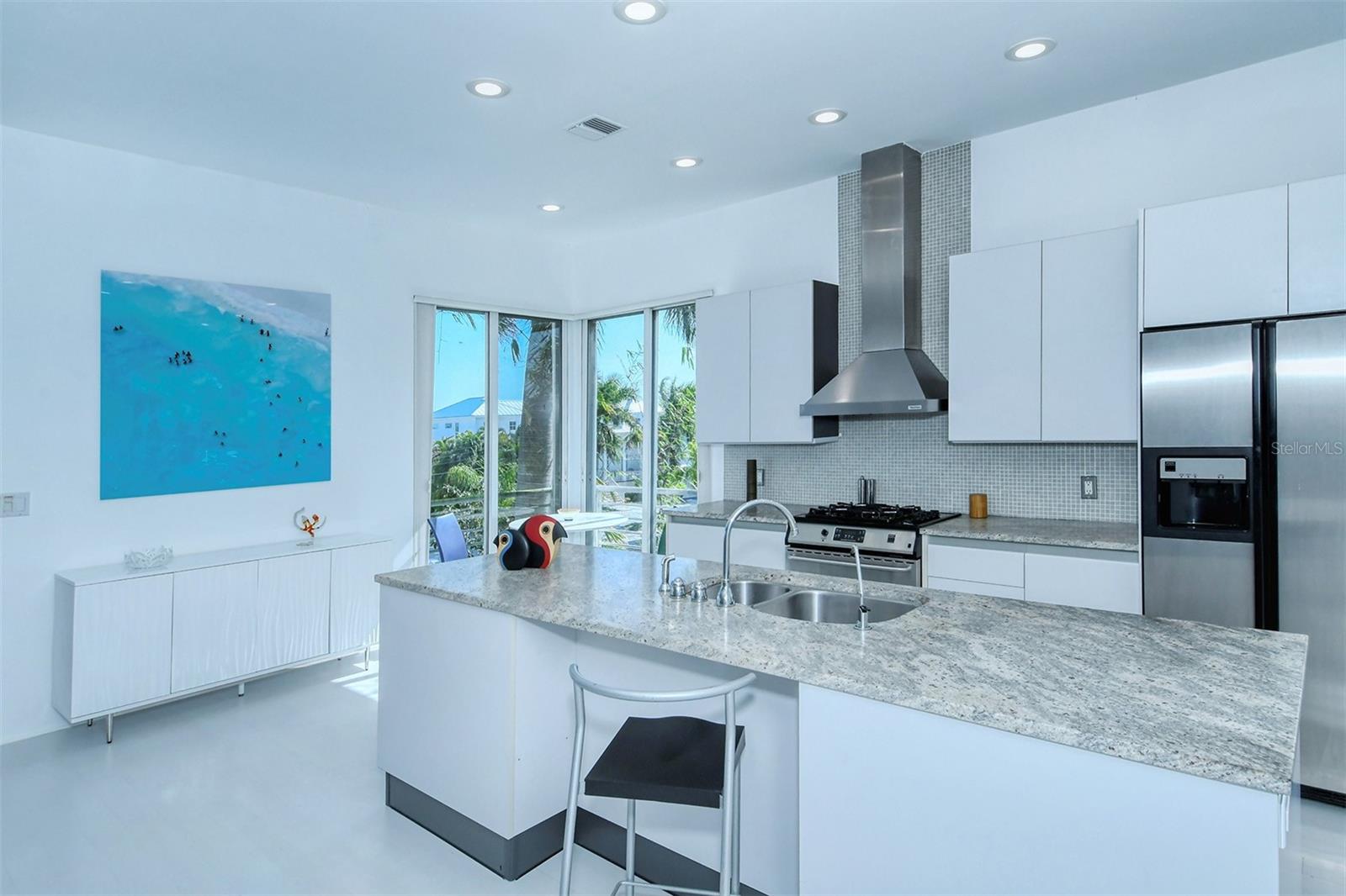 213 N WASHINGTON DR, SARASOTA, FL, 34236