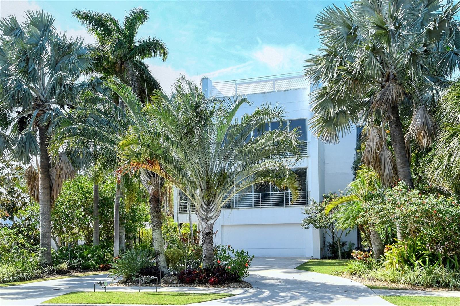 213 N WASHINGTON DR, SARASOTA, FL, 34236