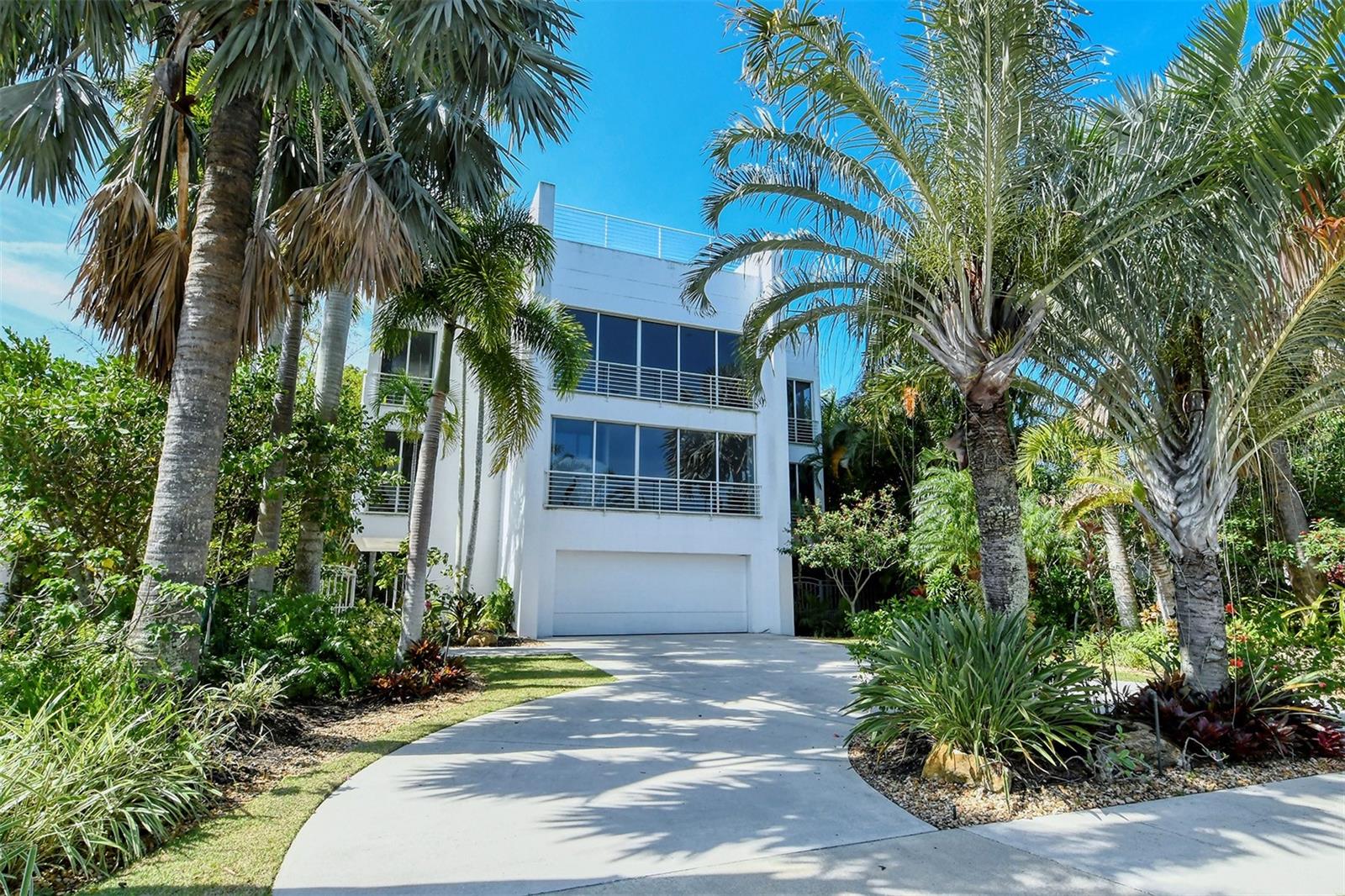 213 N WASHINGTON DR, SARASOTA, FL, 34236