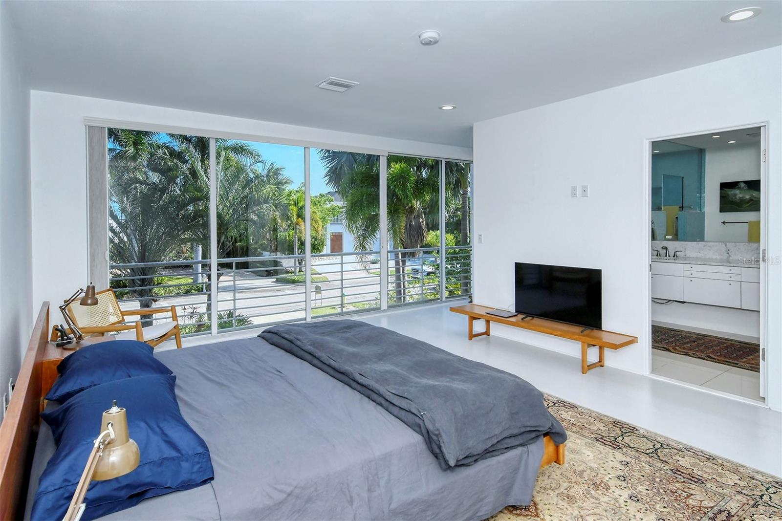213 N WASHINGTON DR, SARASOTA, FL, 34236