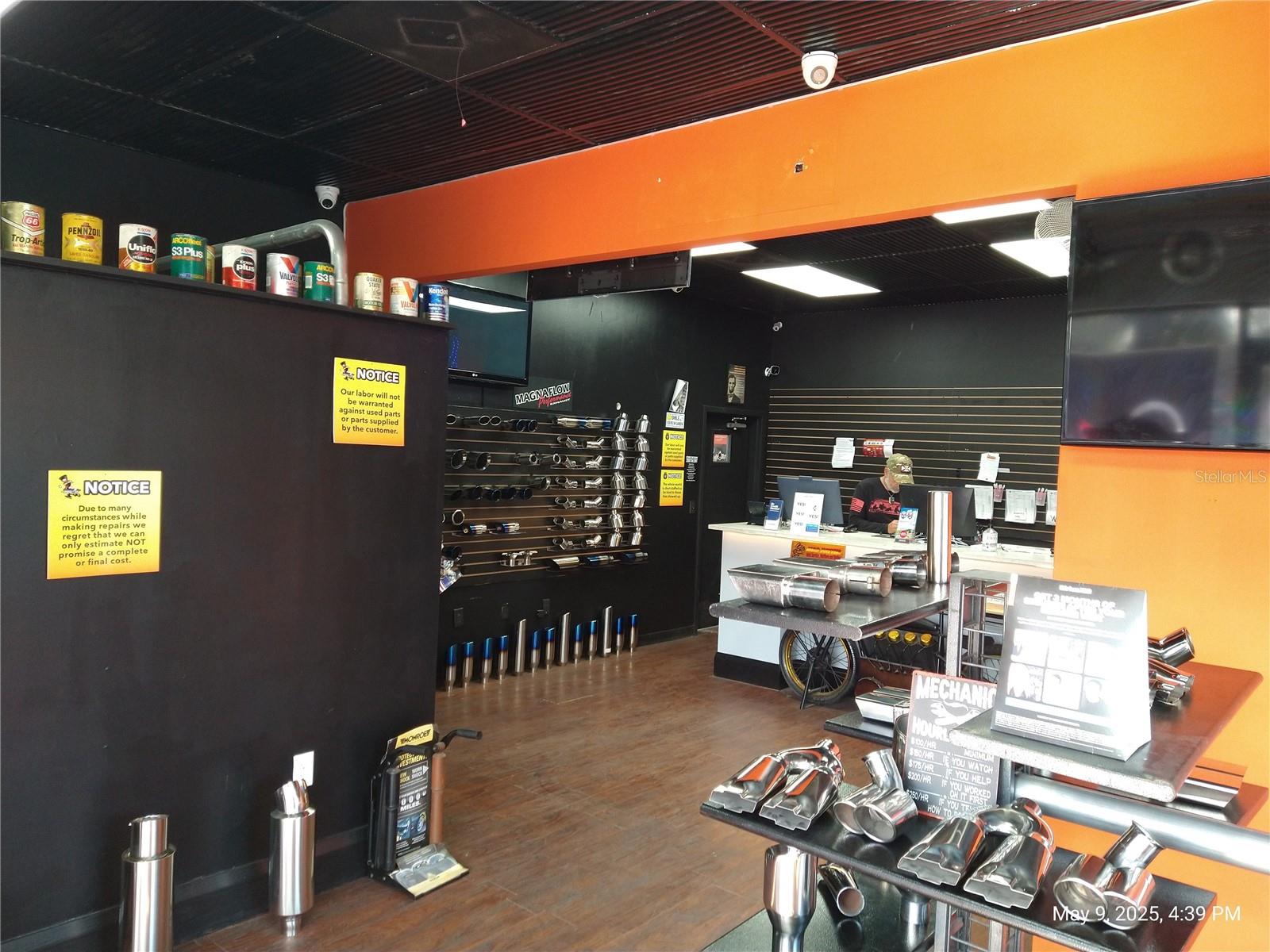 715 WEST WATERS AVE, TAMPA, FL, 33604