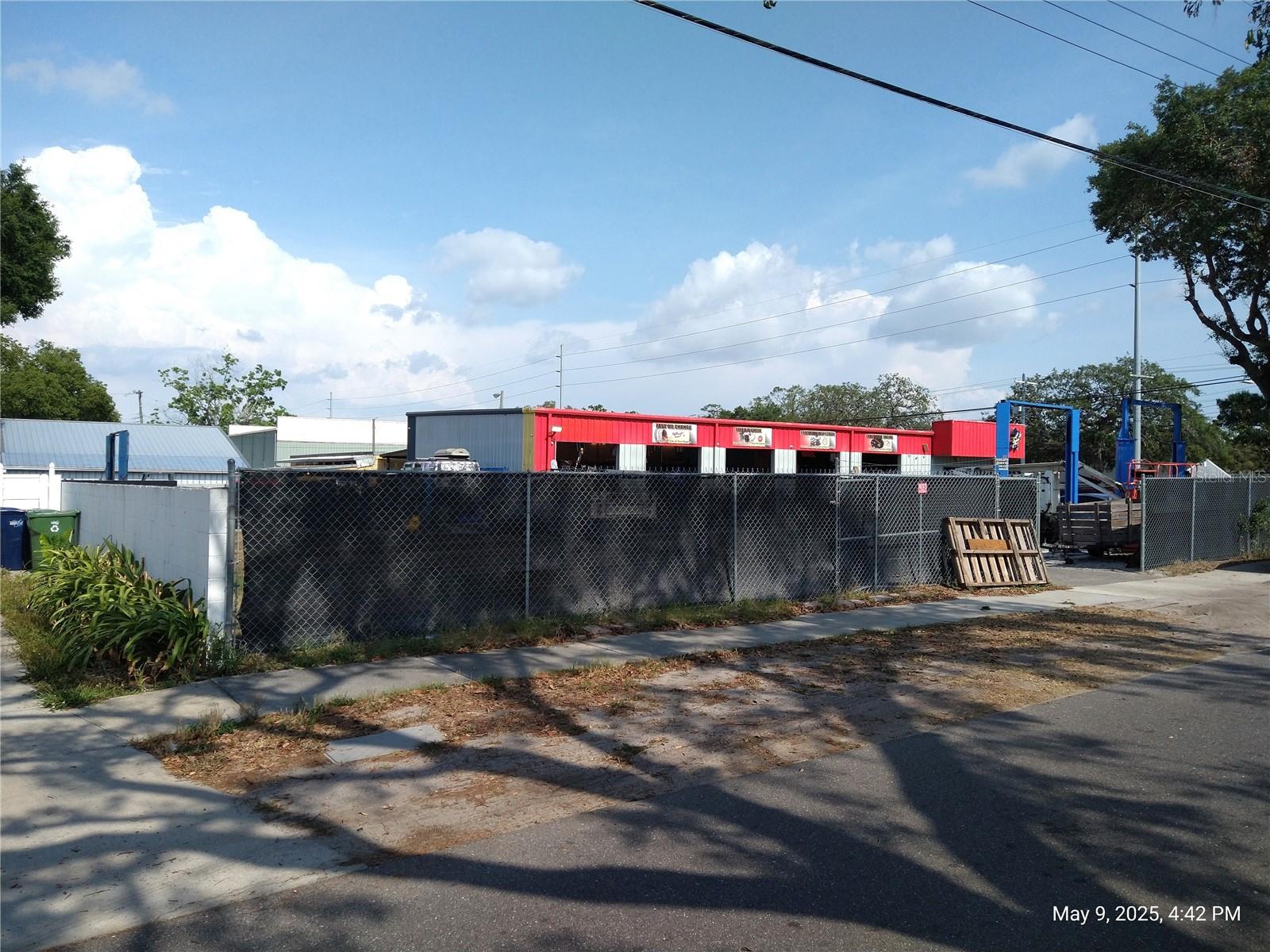 715 WEST WATERS AVE, TAMPA, FL, 33604