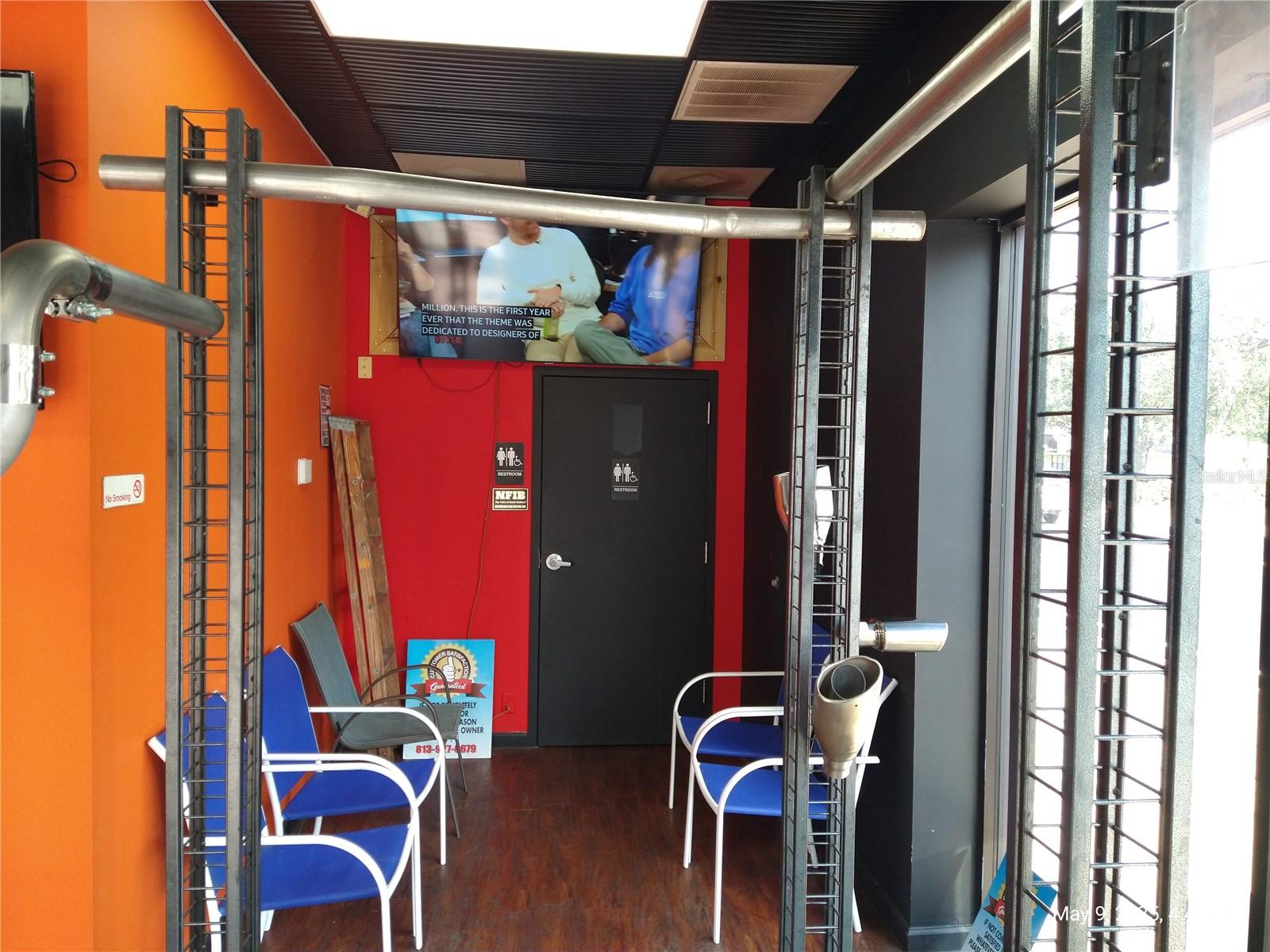 715 WEST WATERS AVE, TAMPA, FL, 33604