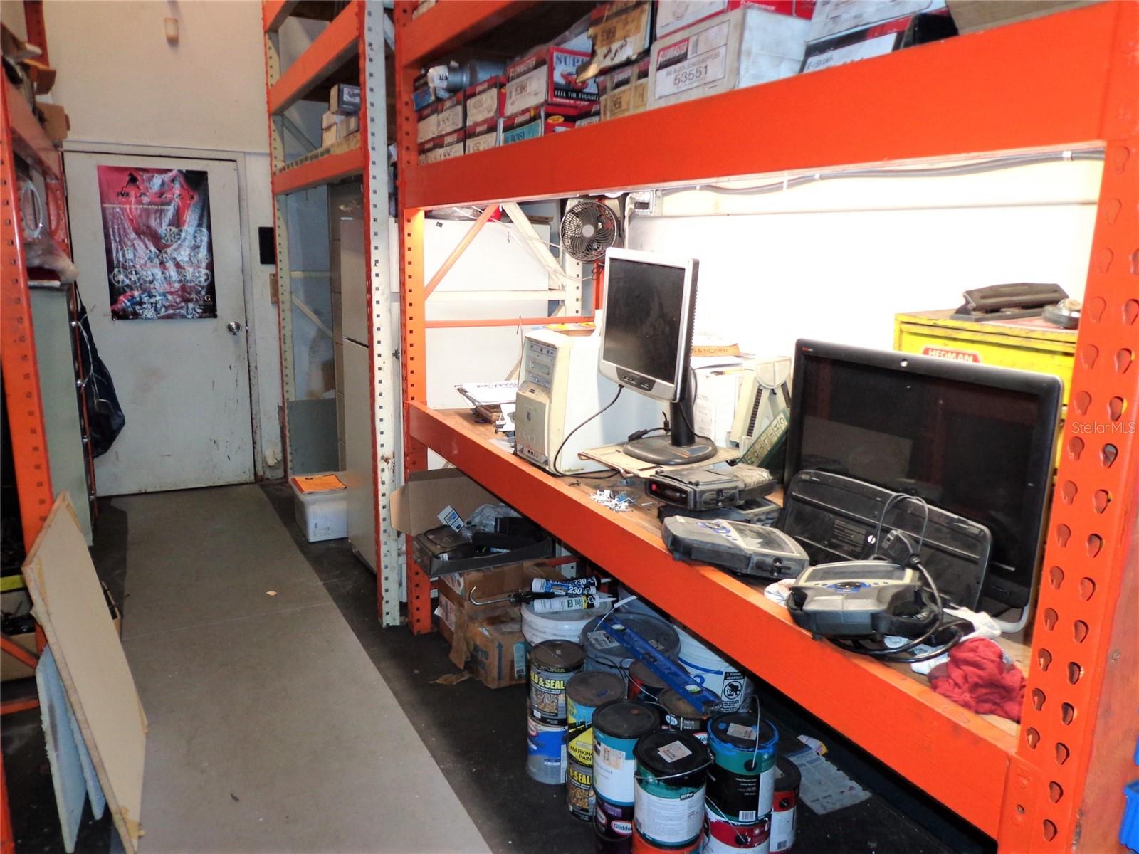 715 WEST WATERS AVE, TAMPA, FL, 33604