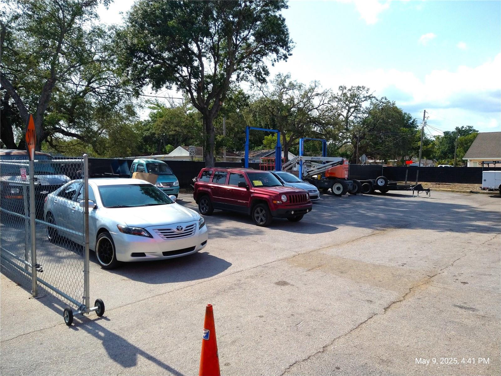 715 WEST WATERS AVE, TAMPA, FL, 33604