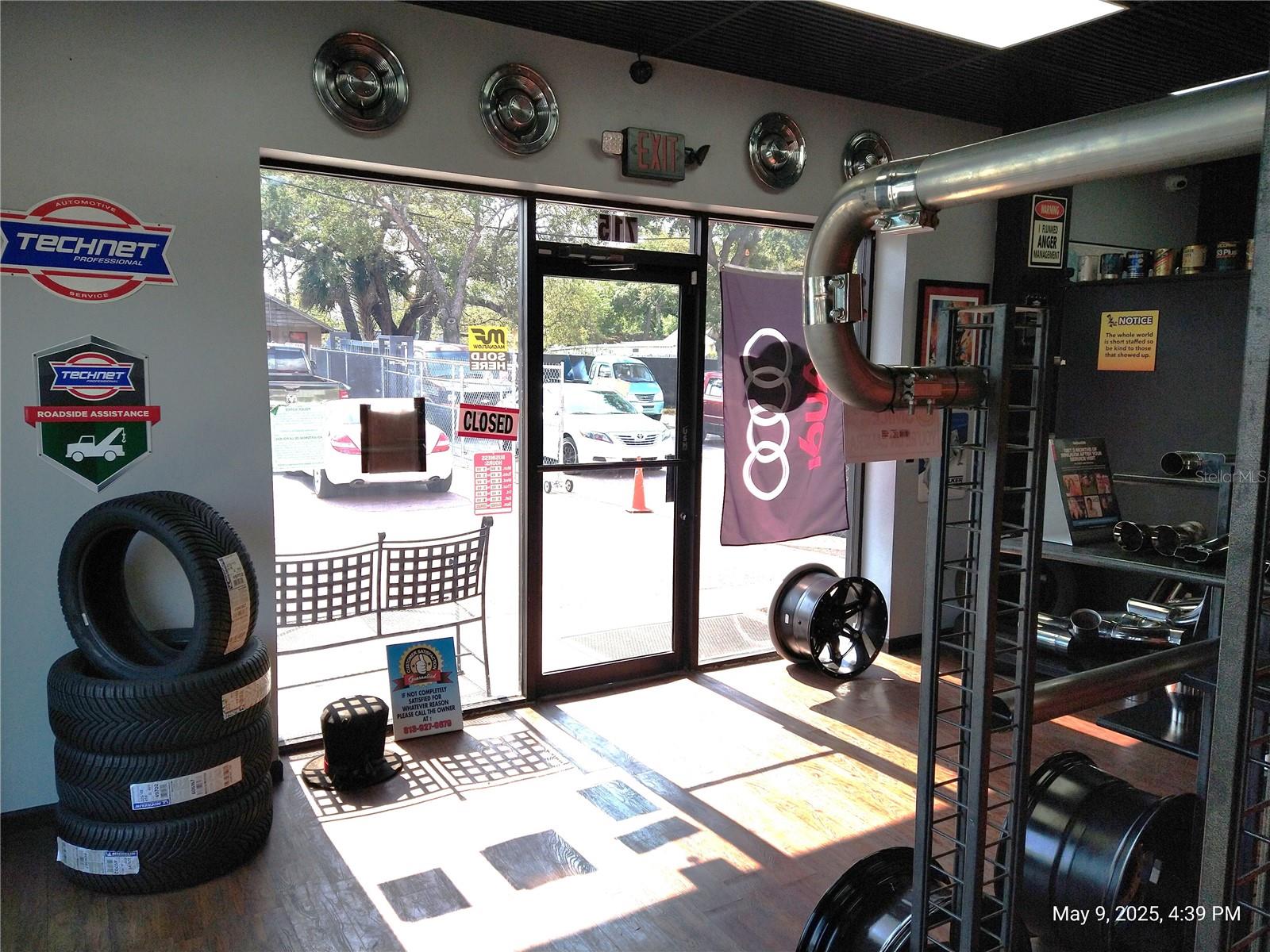 715 WEST WATERS AVE, TAMPA, FL, 33604