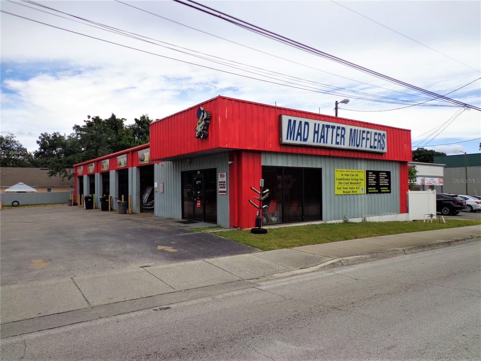 715 WEST WATERS AVE, TAMPA, FL, 33604