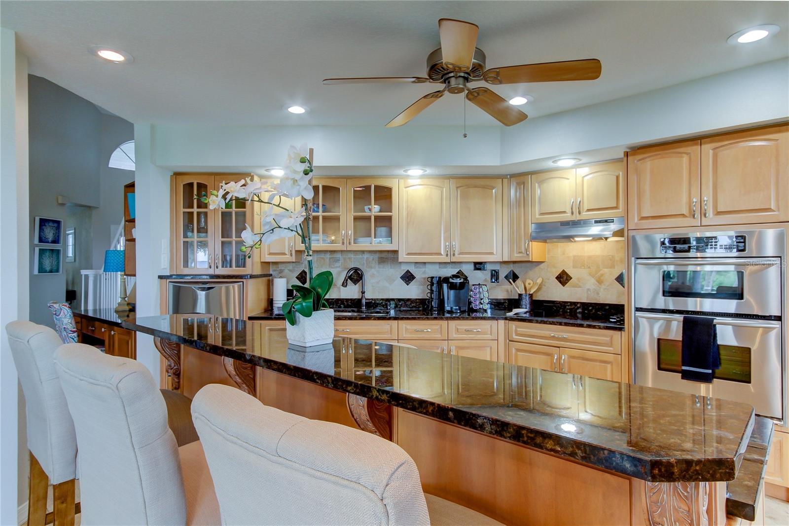 1205 N BAYSHORE DR, SAFETY HARBOR, FL, 34695