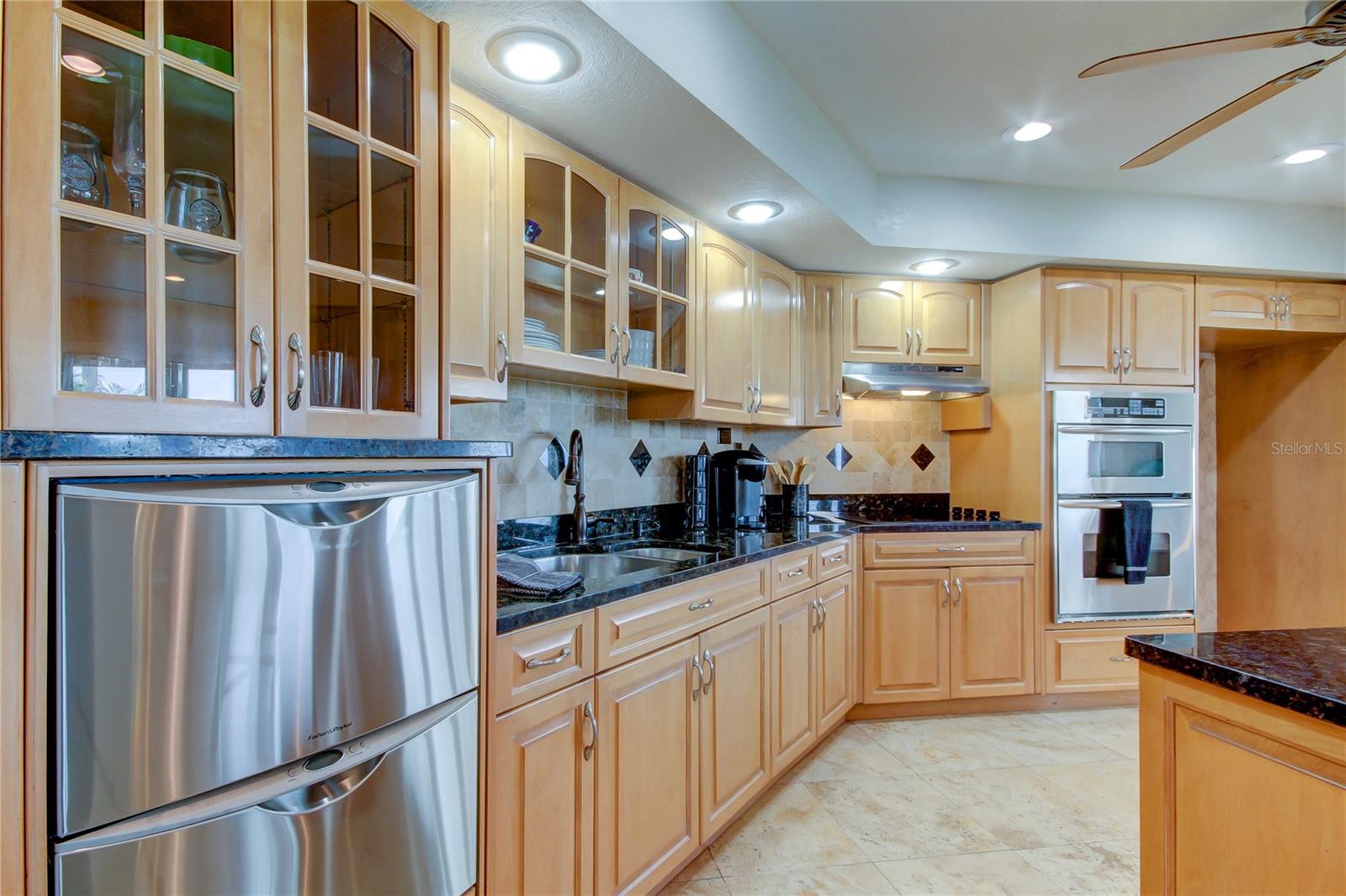 1205 N BAYSHORE DR, SAFETY HARBOR, FL, 34695