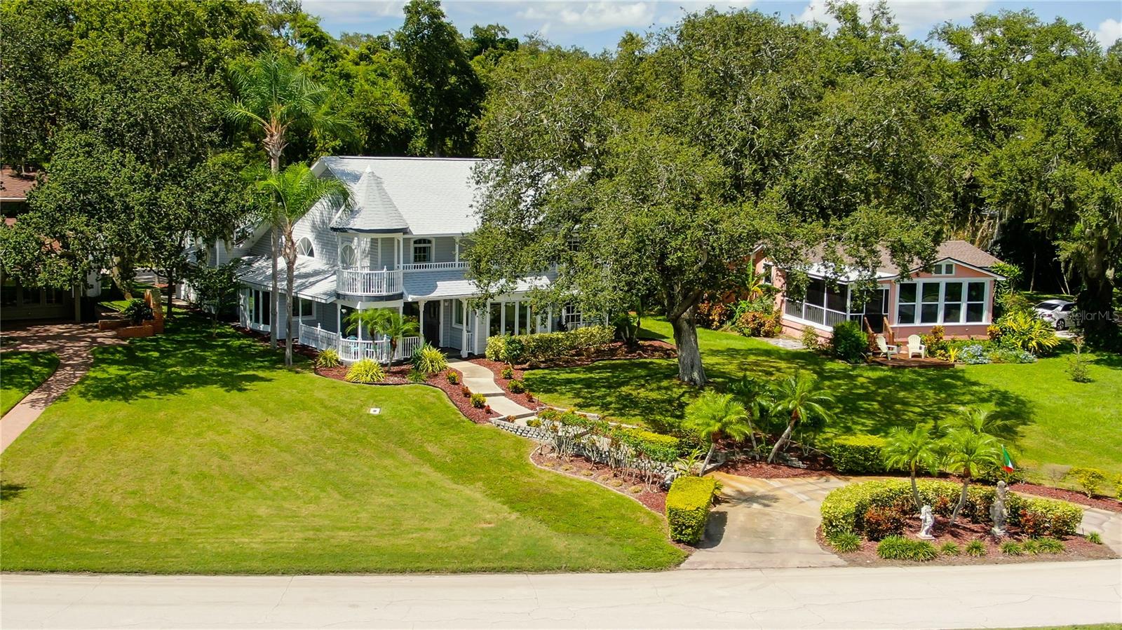 1205 N BAYSHORE DR, SAFETY HARBOR, FL, 34695