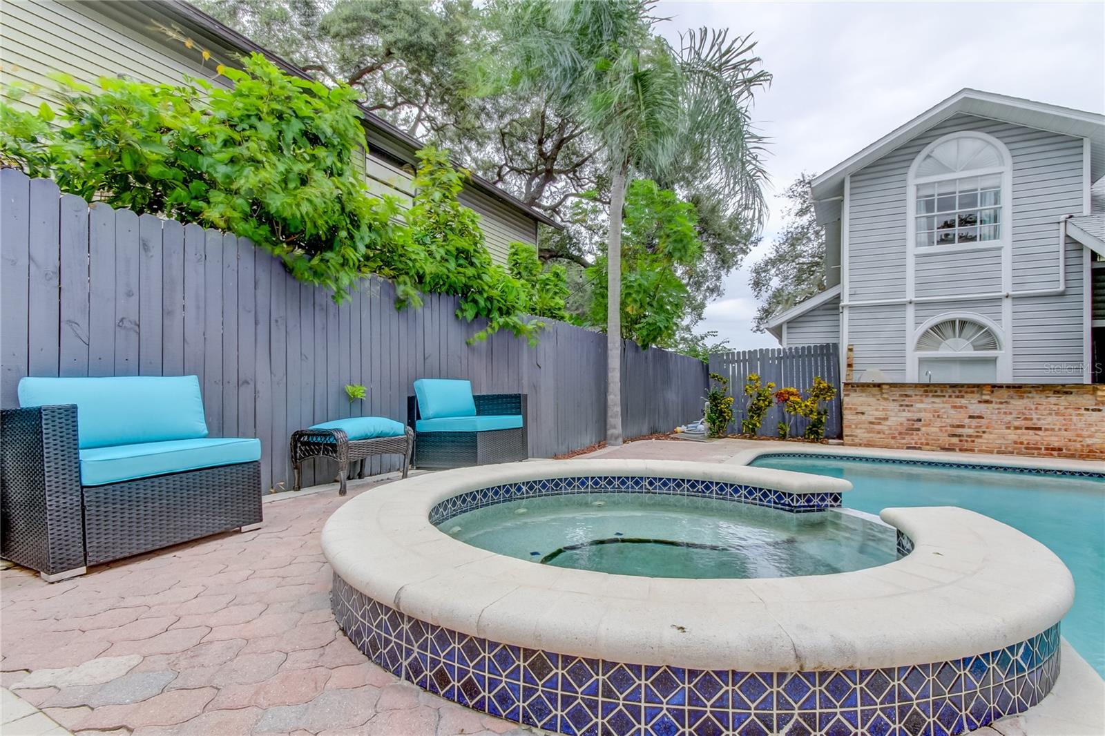 1205 N BAYSHORE DR, SAFETY HARBOR, FL, 34695