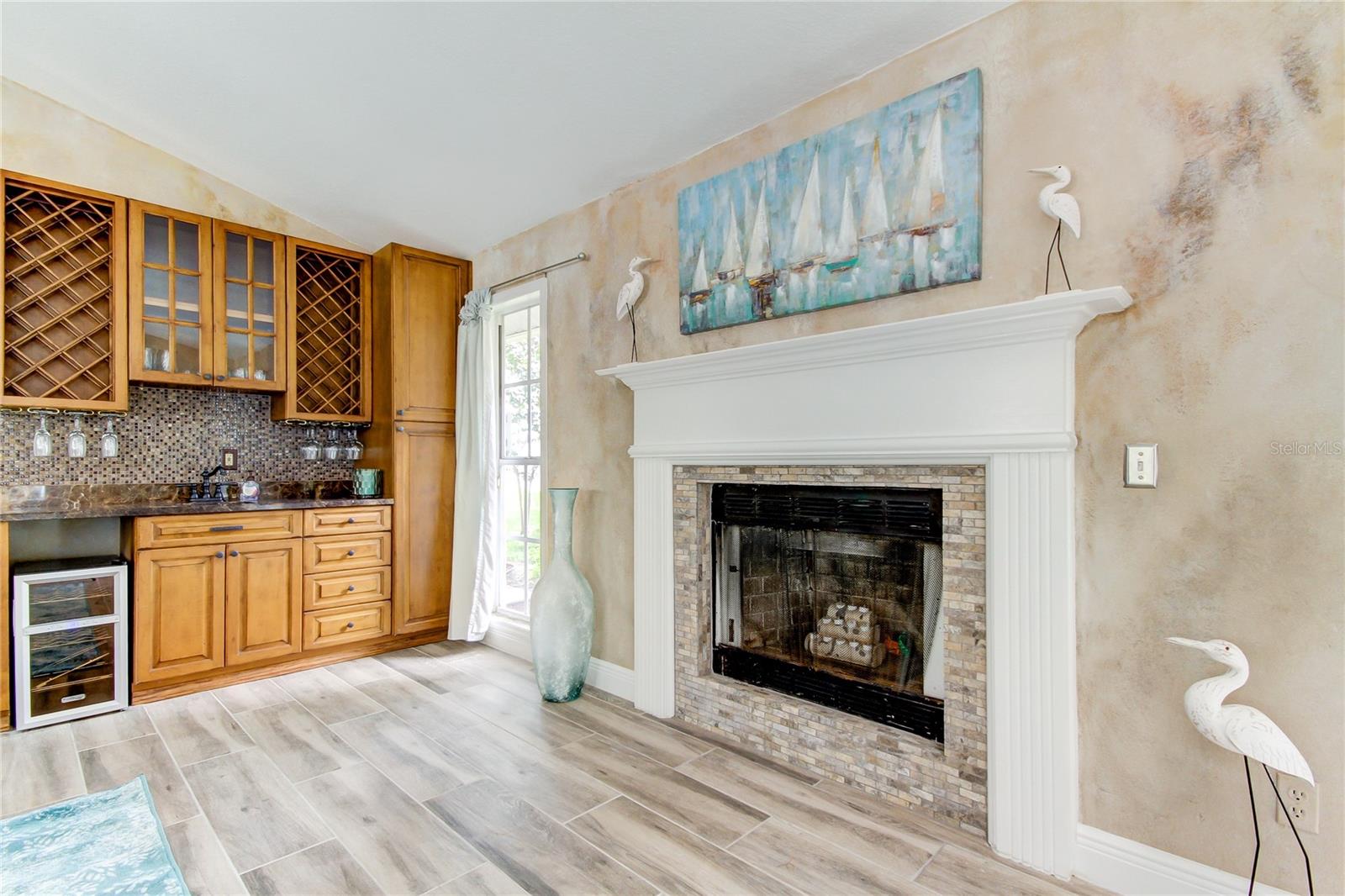 1205 N BAYSHORE DR, SAFETY HARBOR, FL, 34695