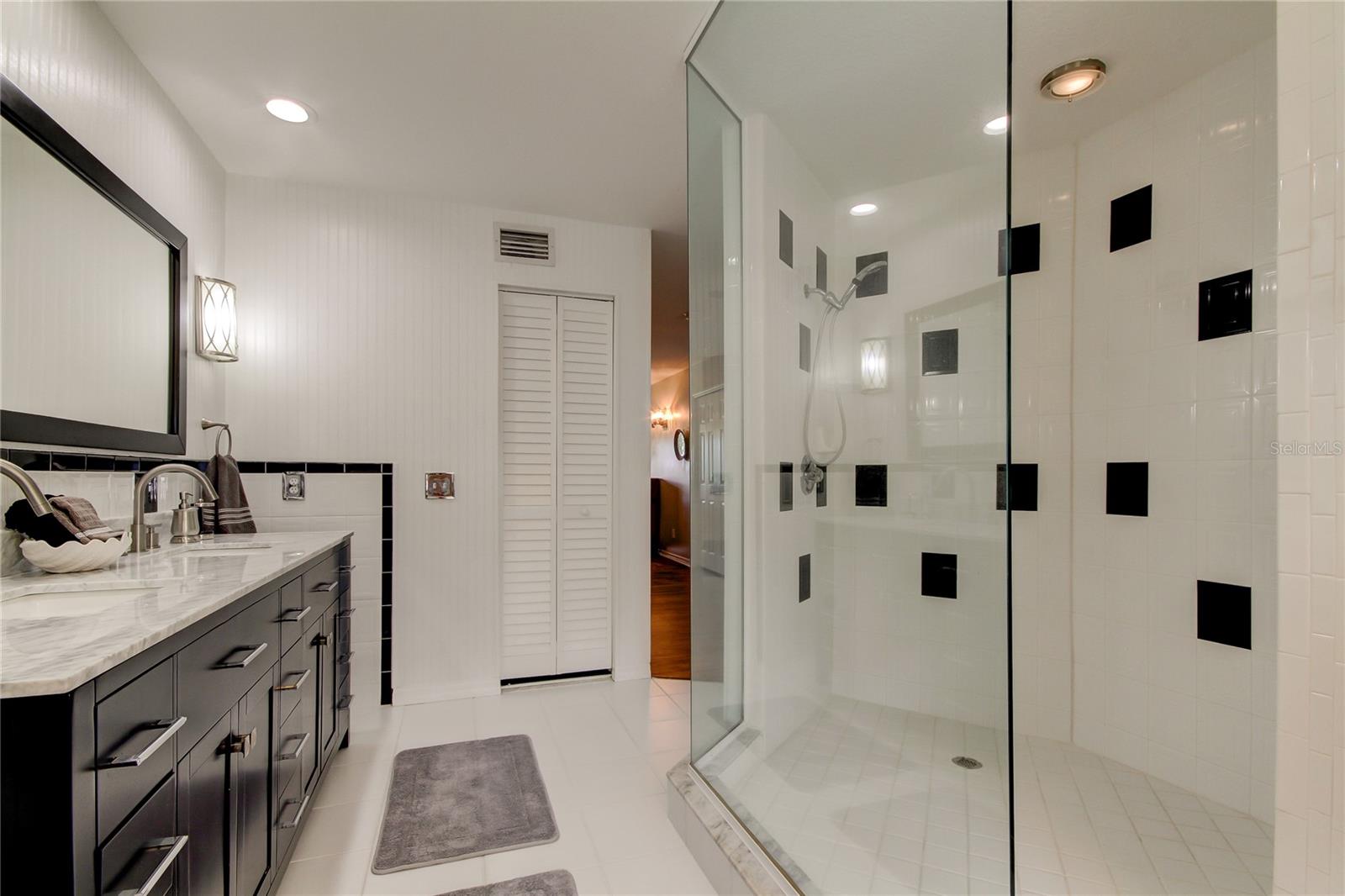 1205 N BAYSHORE DR, SAFETY HARBOR, FL, 34695