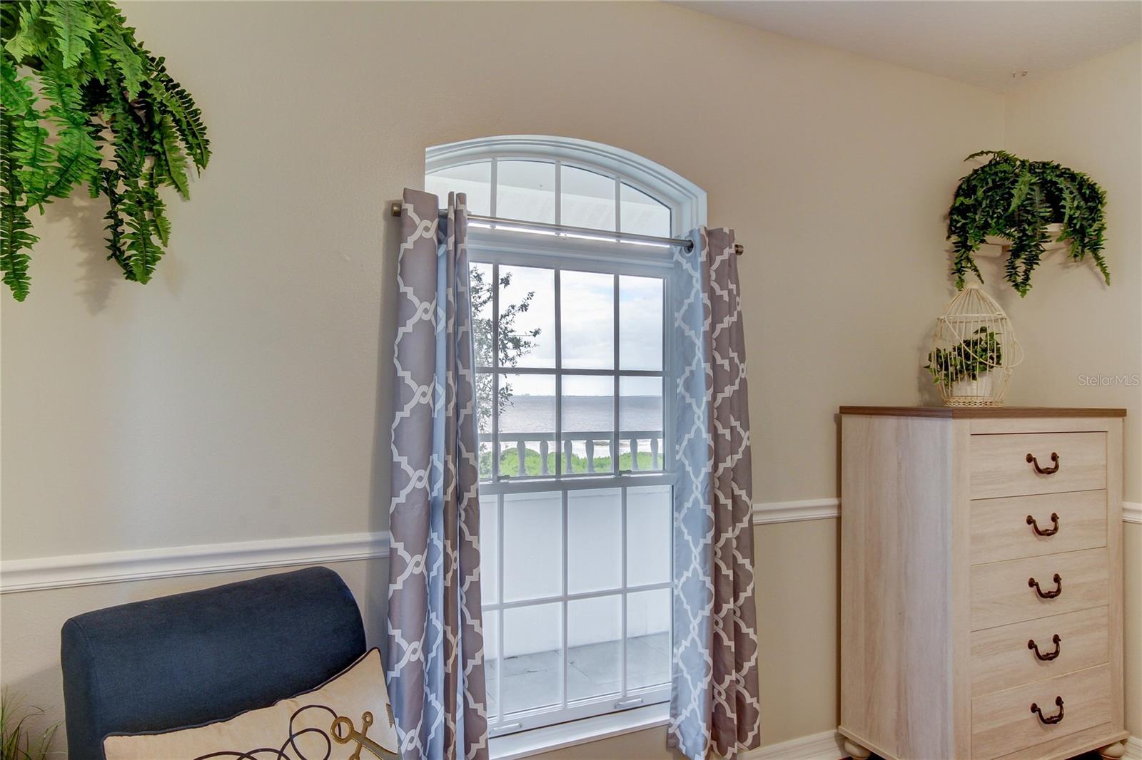 1205 N BAYSHORE DR, SAFETY HARBOR, FL, 34695