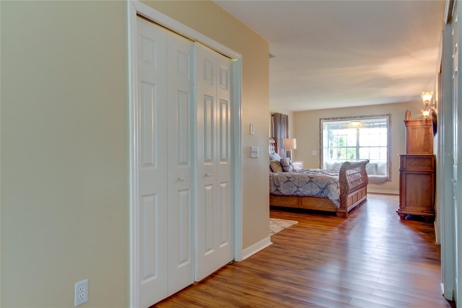 1205 N BAYSHORE DR, SAFETY HARBOR, FL, 34695