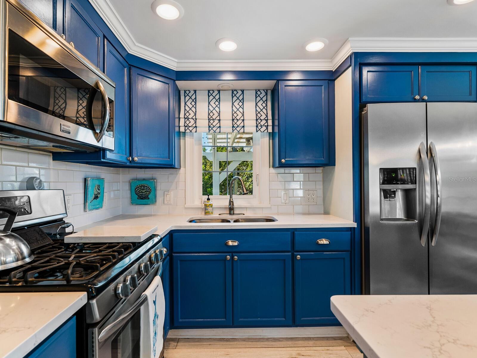 305 57TH ST #A, HOLMES BEACH, FL, 34217