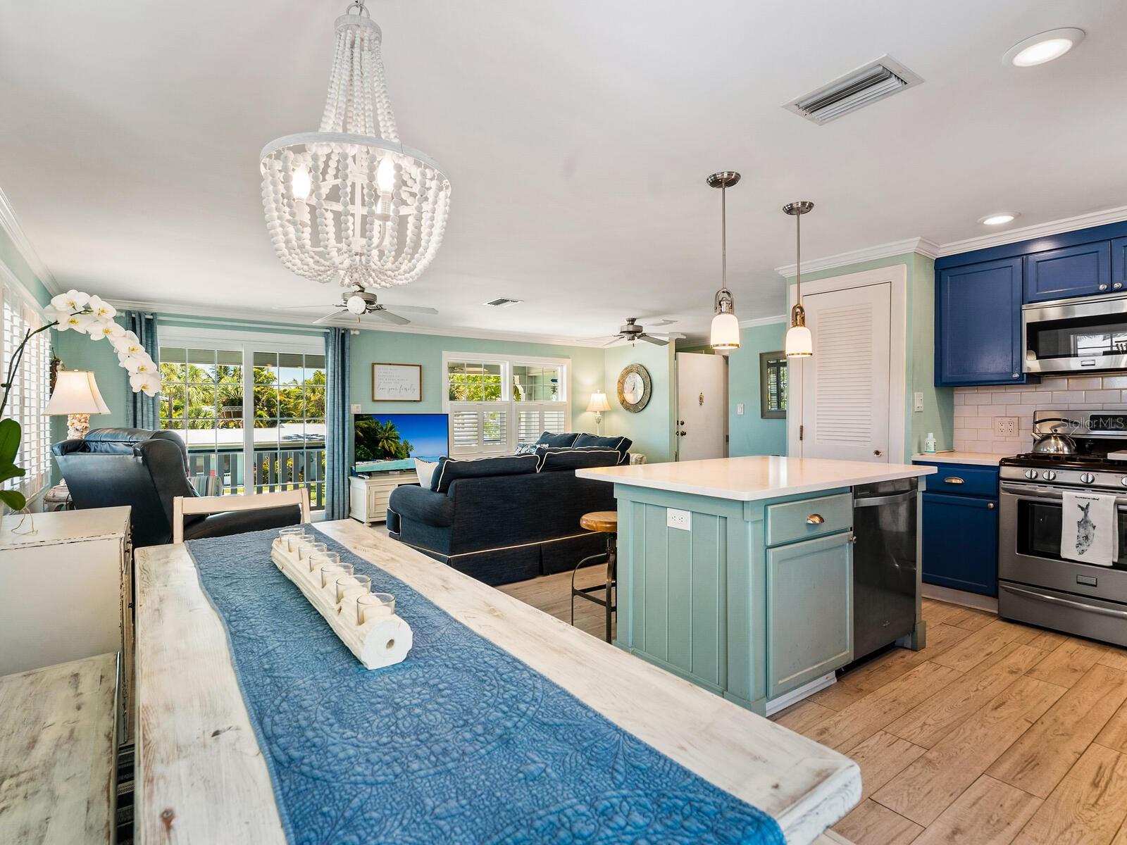 305 57TH ST #A, HOLMES BEACH, FL, 34217