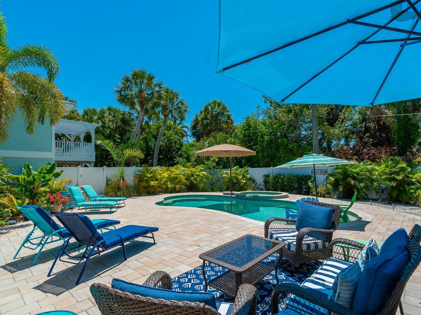 305 57TH ST #A, HOLMES BEACH, FL, 34217