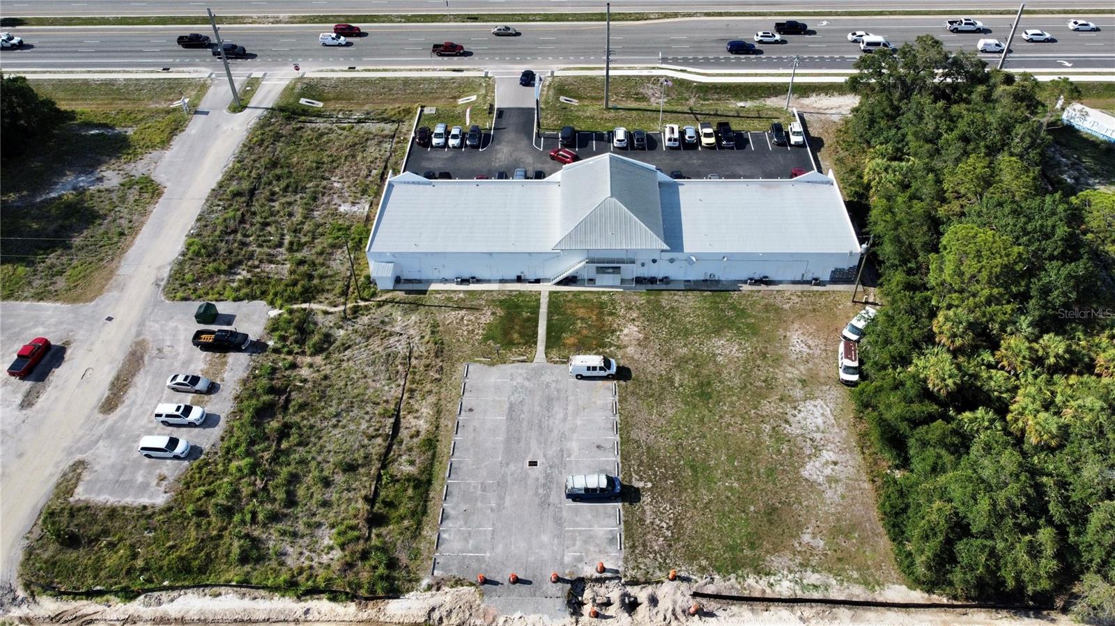 675 TAMIAMI TRL, PORT CHARLOTTE, FL, 33953