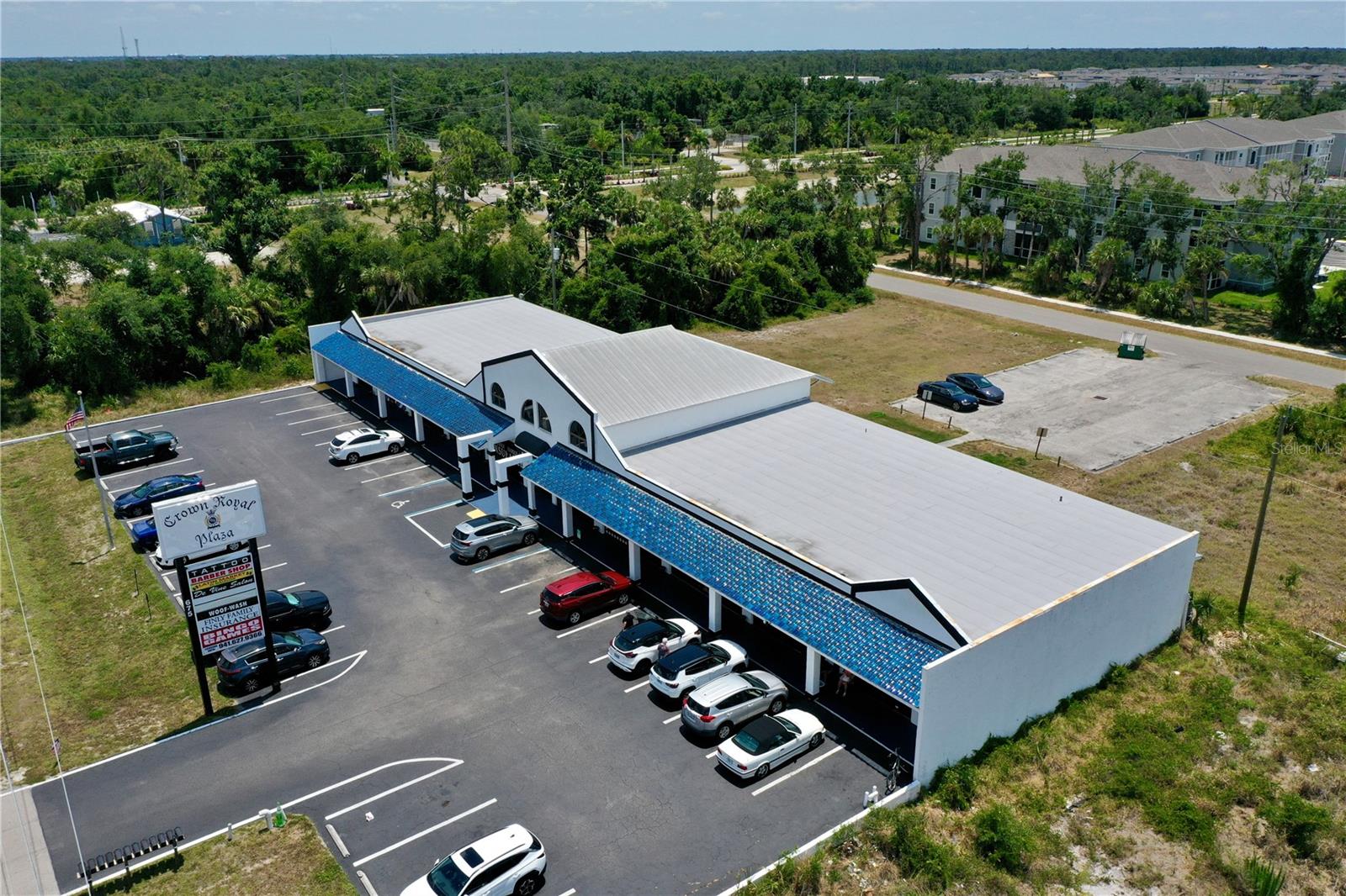 675 TAMIAMI TRL, PORT CHARLOTTE, FL, 33953