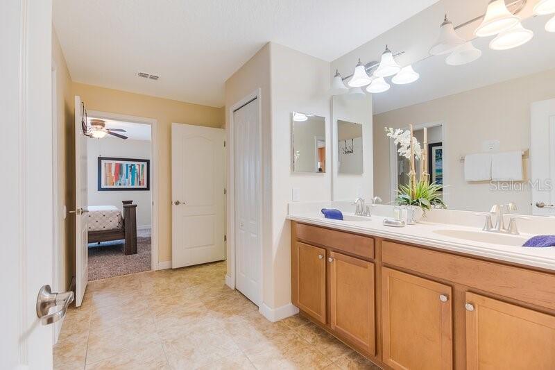 1502 MOON VALLEY DR, DAVENPORT, FL, 33896
