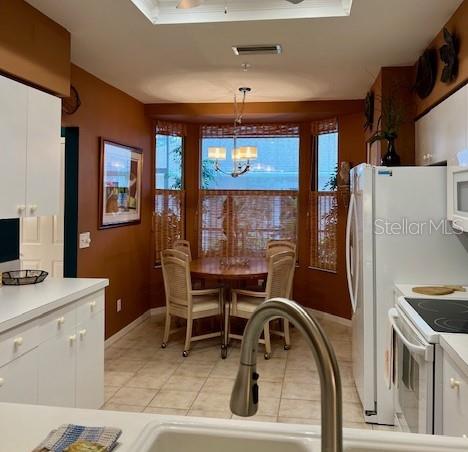 9611 CASTLE POINT DR #916, SARASOTA, FL, 34238