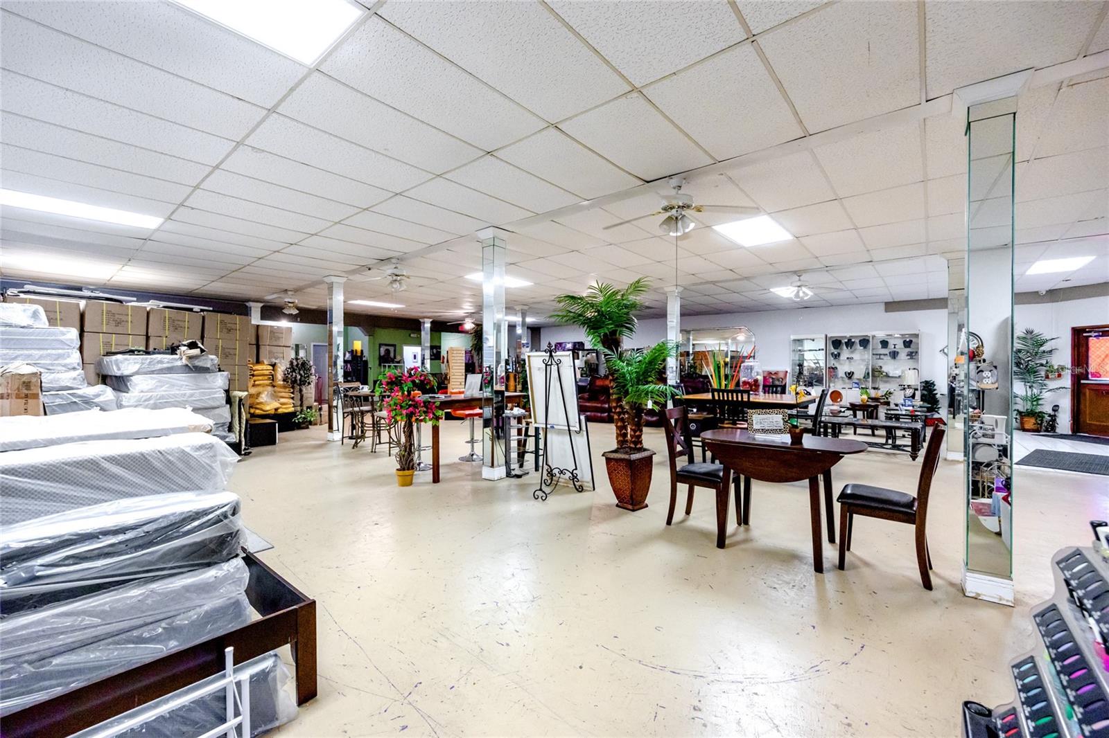 923 DR MARTIN LUTHER KING JR ST S, ST PETERSBURG, FL, 33705