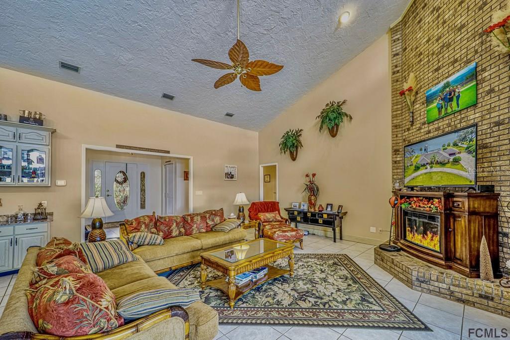 246 CRYSTAL COVE DR, PALATKA, FL, 32177
