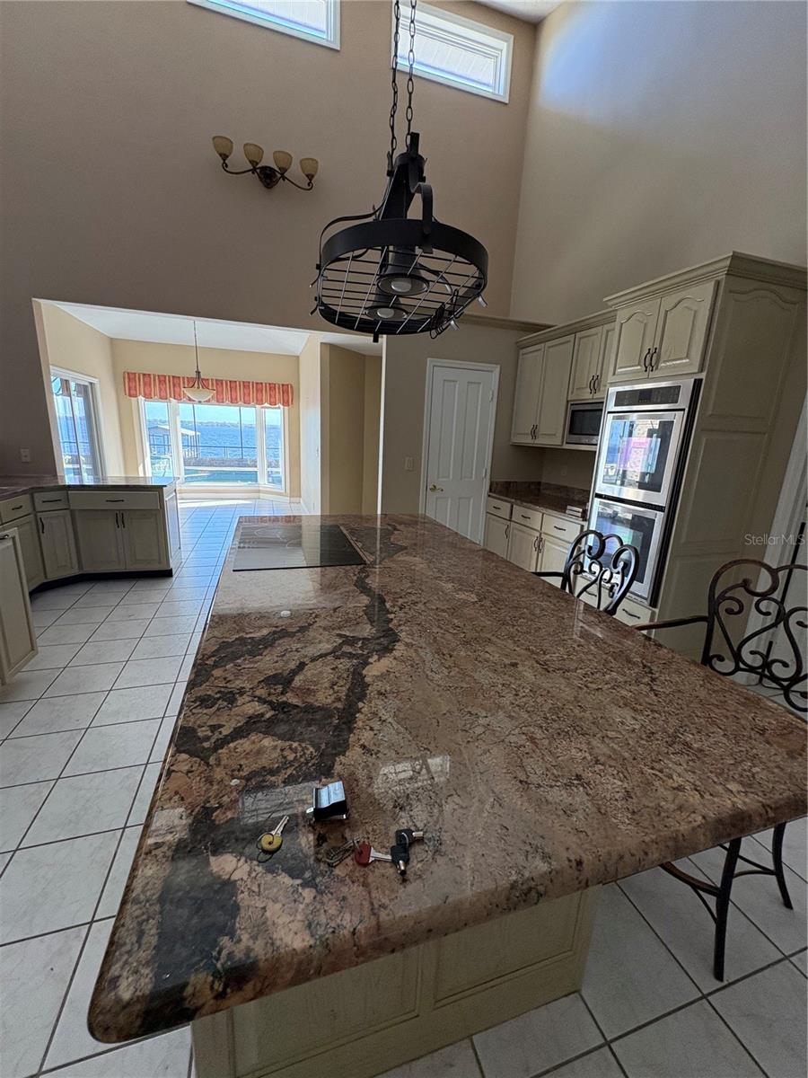 246 CRYSTAL COVE DR, PALATKA, FL, 32177