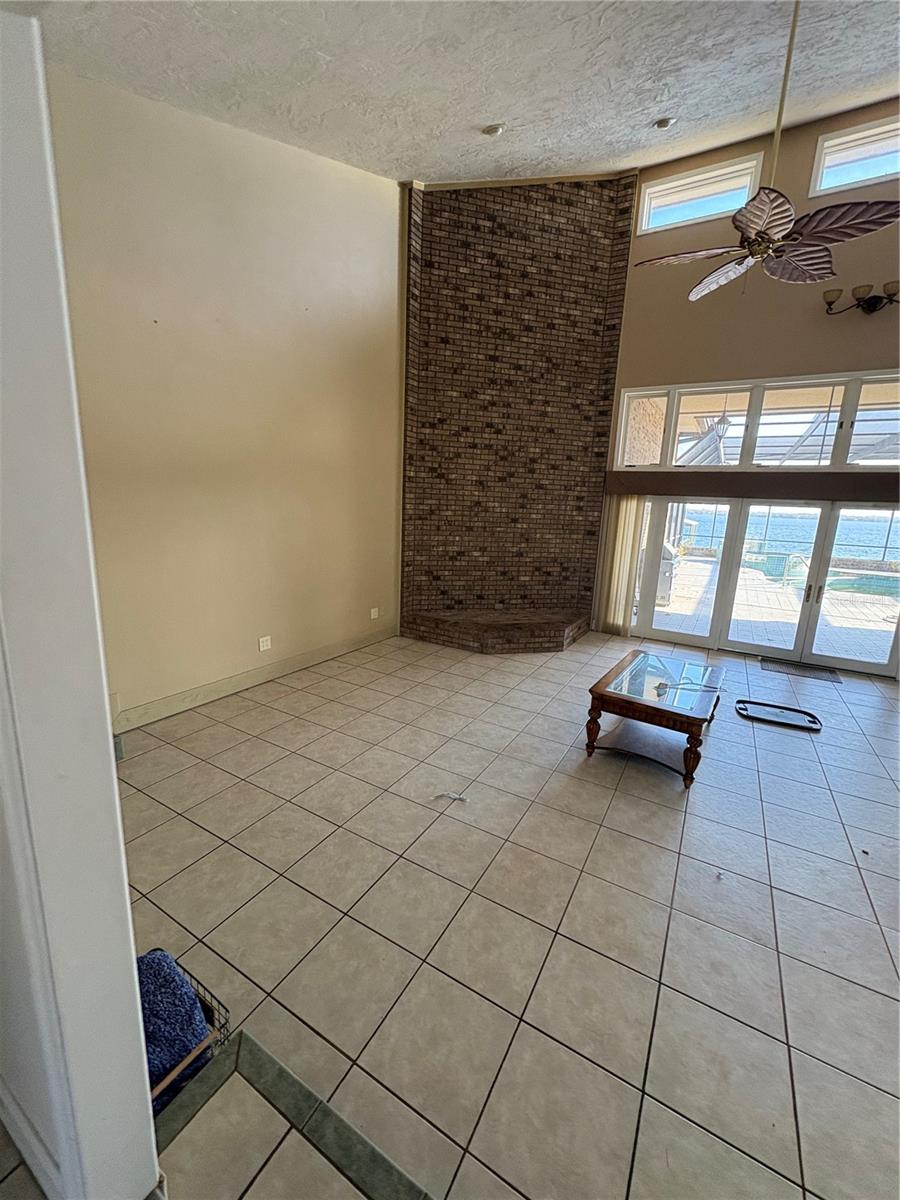 246 CRYSTAL COVE DR, PALATKA, FL, 32177