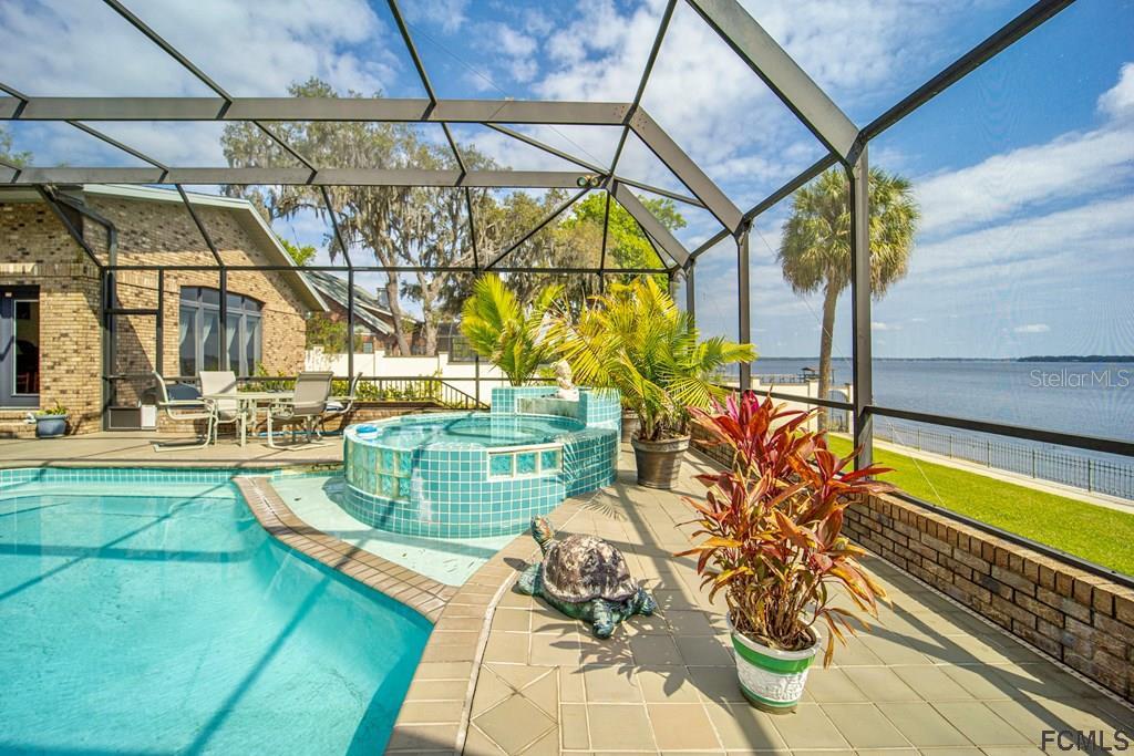 246 CRYSTAL COVE DR, PALATKA, FL, 32177