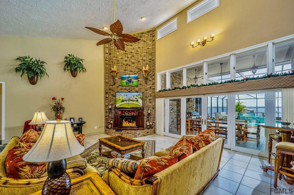 246 CRYSTAL COVE DR, PALATKA, FL, 32177